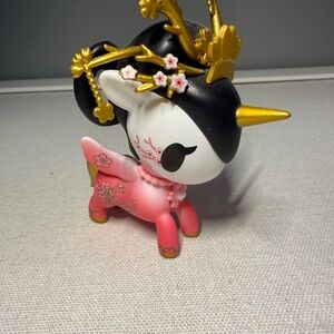 Tokidoki Mini Unicorno Frenzies Blind Box Figure Open Regal
